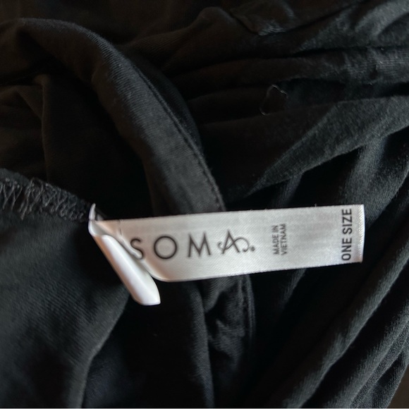 Black V-Neck Short Sleeve Nightgown - Picture 4 of 4